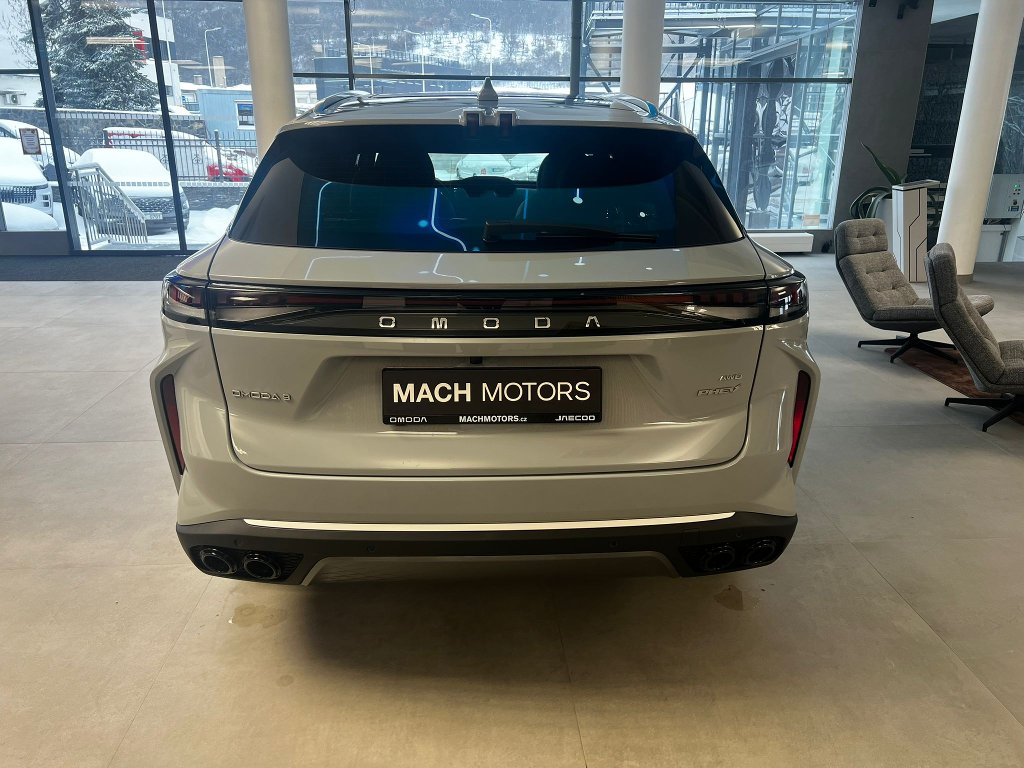 Vozidlo OMODA 9 SHS