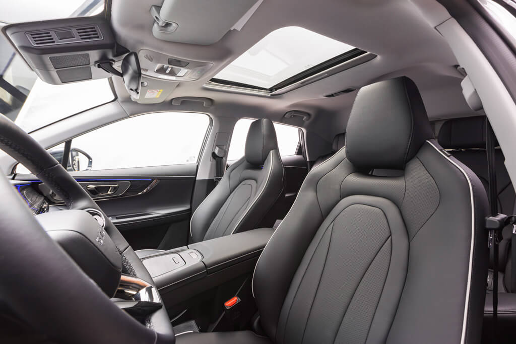 Omoda 5 EV - Design interiéru